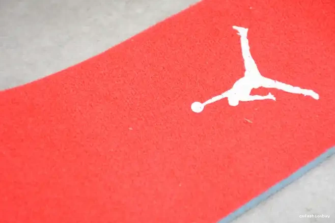 3 CK5692-600 Jordan Red Air Cement 0512